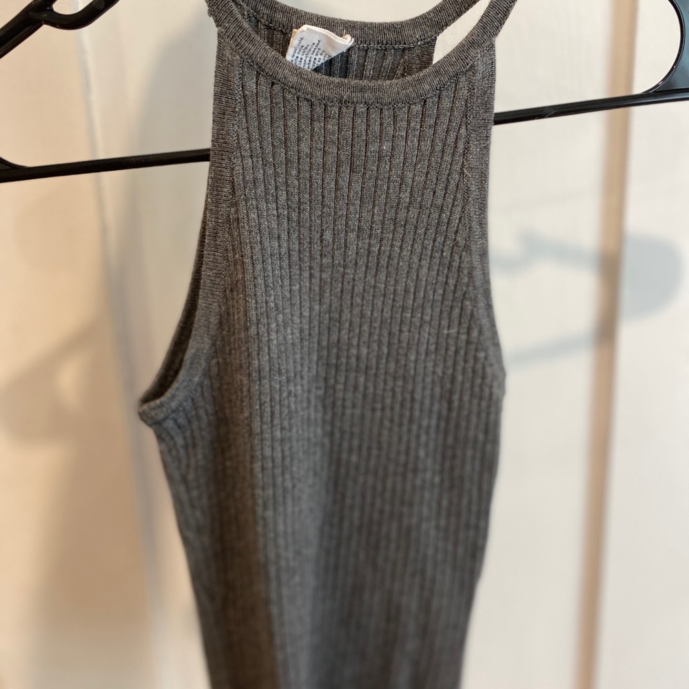 Grey crop top